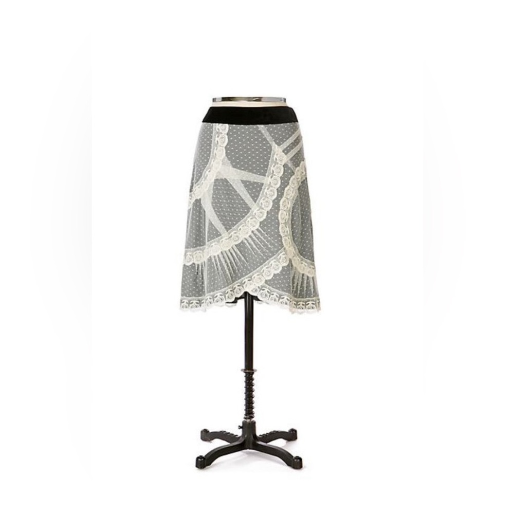 🖤🤍ISO🤍🖤 Anthropologie, Viola, Lace Medallion skirt